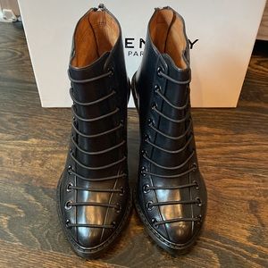 Super cool NIB Givenchy bondage booties - they are gorgeous and super stylish